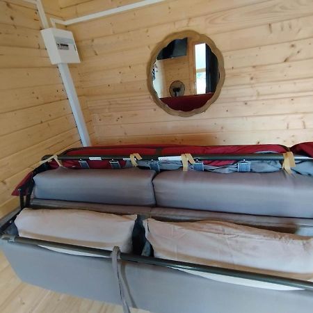 Tiny House Toute Equipee Avec Jardin Saint-Florent-sur-Cher Zewnętrze zdjęcie