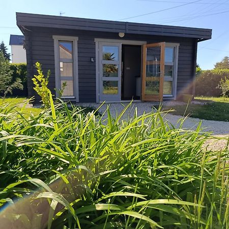 Tiny House Toute Equipee Avec Jardin Saint-Florent-sur-Cher Zewnętrze zdjęcie